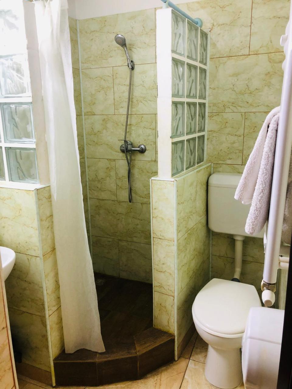 Hotel Taco Бухарест Экстерьер фото